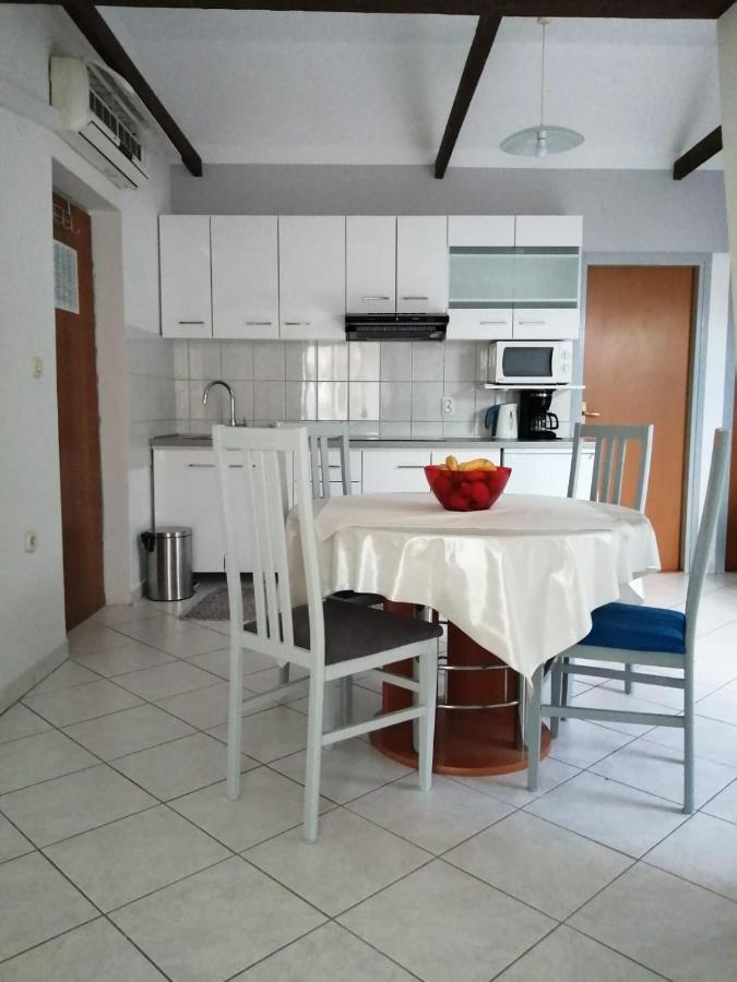 Apartments Suri Vodice Ngoại thất bức ảnh