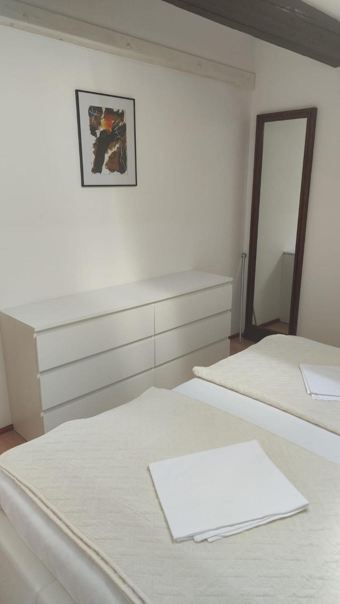 Apartments Suri Vodice Ngoại thất bức ảnh