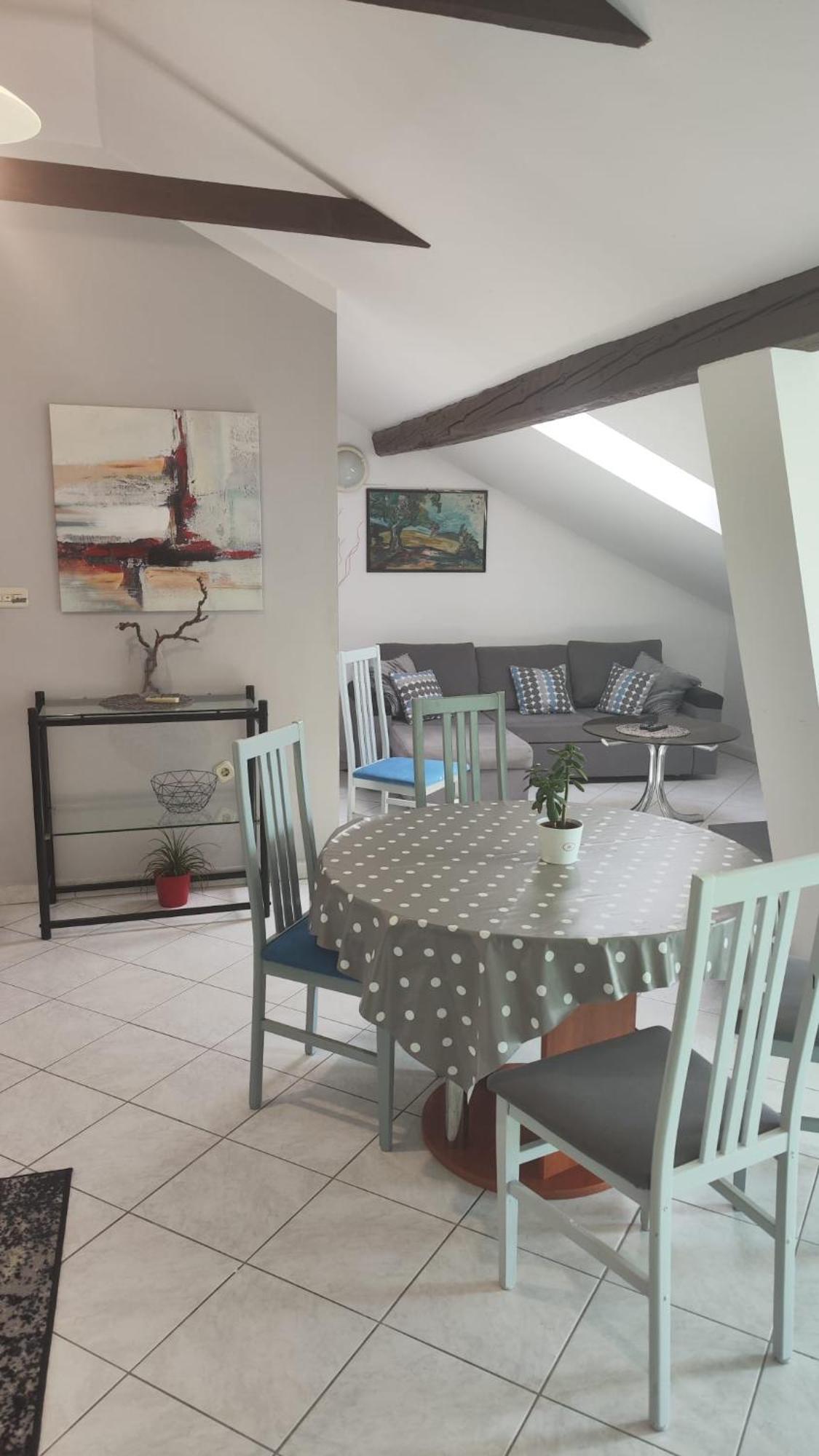 Apartments Suri Vodice Ngoại thất bức ảnh