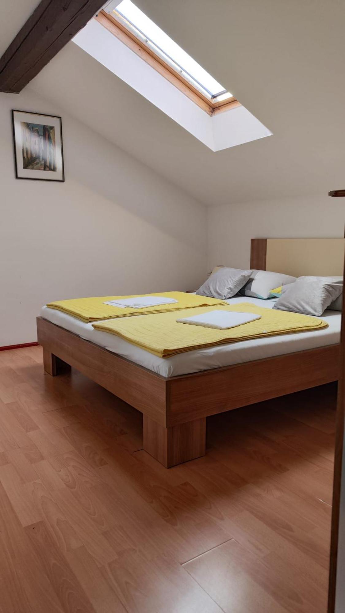 Apartments Suri Vodice Ngoại thất bức ảnh