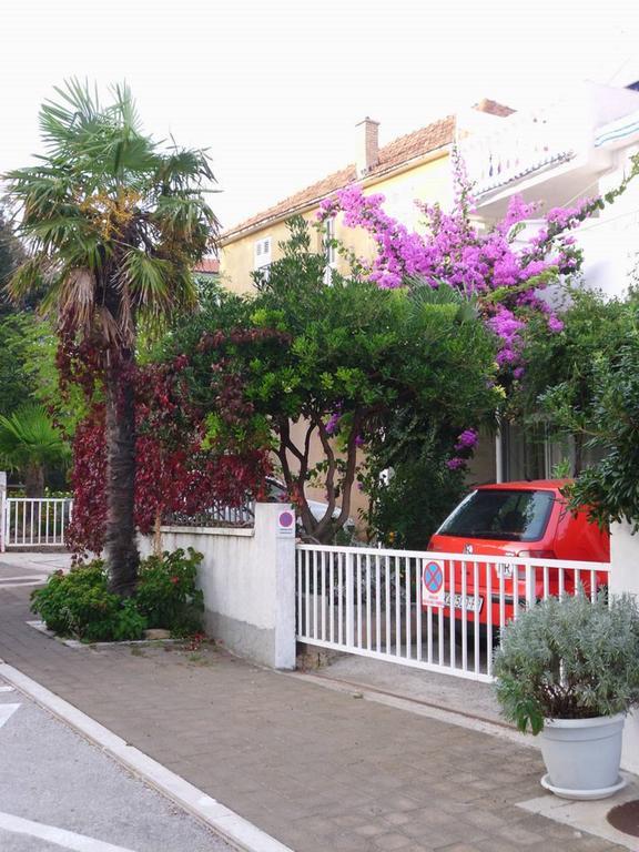 Apartments Suri Vodice Phòng bức ảnh